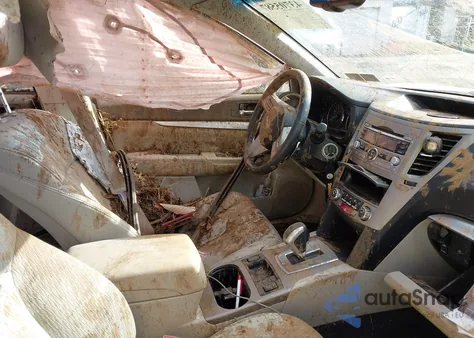 2010 Subaru Legacy 2.5I Premium из США, поврежденный, VIN 4S3BMBG61A3220704